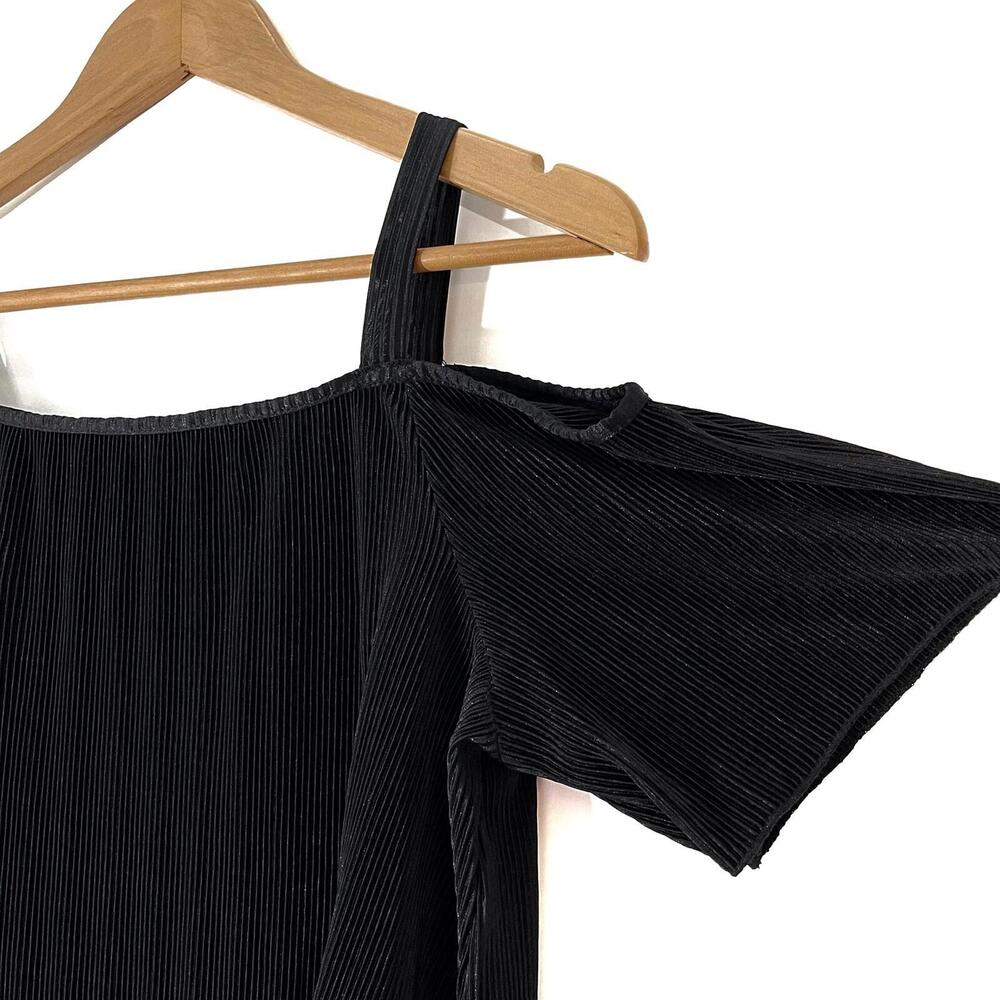 Design History Women’s Size Small Onyx Black Ribbed Pleated Cold Shoulder Top - Picture 4 of 12